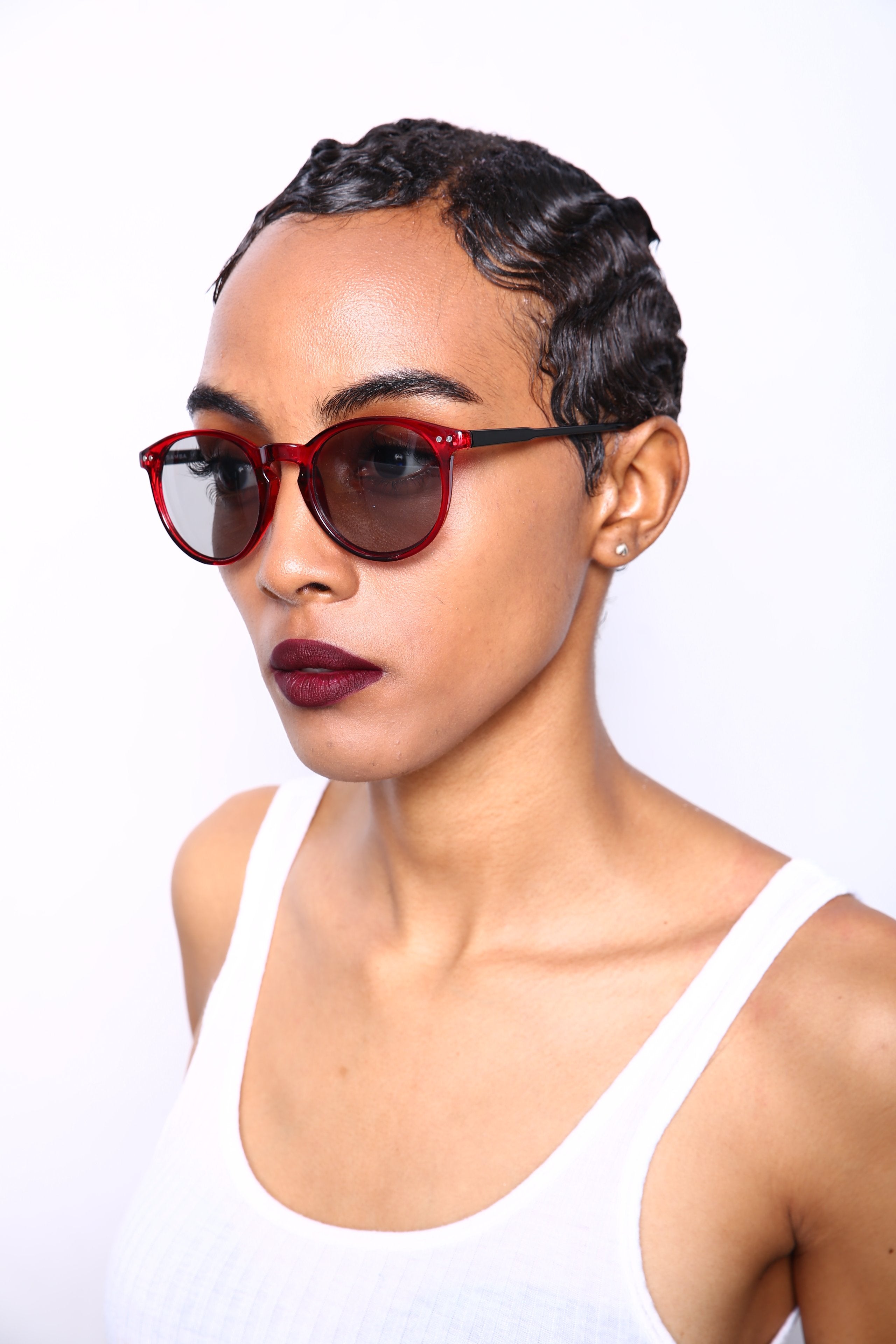 Liz and Rick Round Vintage Horn Rimmed Sunglasses Red-Samba Shades